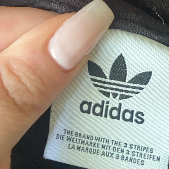 ADIDAS CROPPED SWEATER- 2XL (ESTIMATED) - Picture 2 of 2